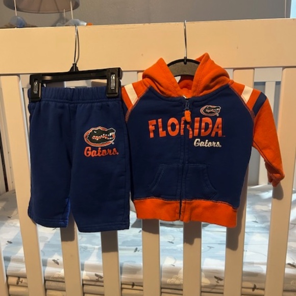 Colosseum Other - Colosseum Kids Florida gators sweat pants and zip up hooded jacket set - 3-6 M